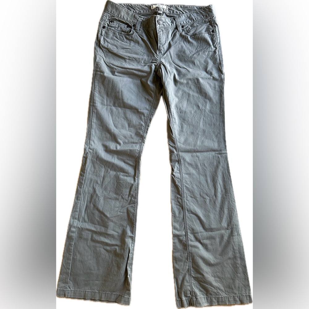 Ann Taylor LOFT Kaki Pants - Picture 2 of 8